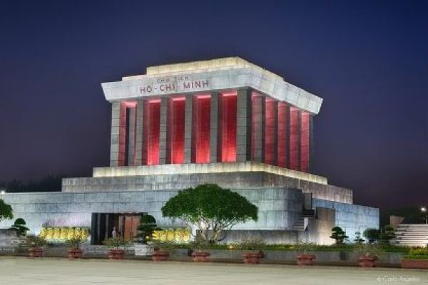 Ho Chi Minh Mausoleum (Lang Bac)